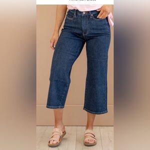 Judy Blue wide leg crop jeans with tummy control sz 26